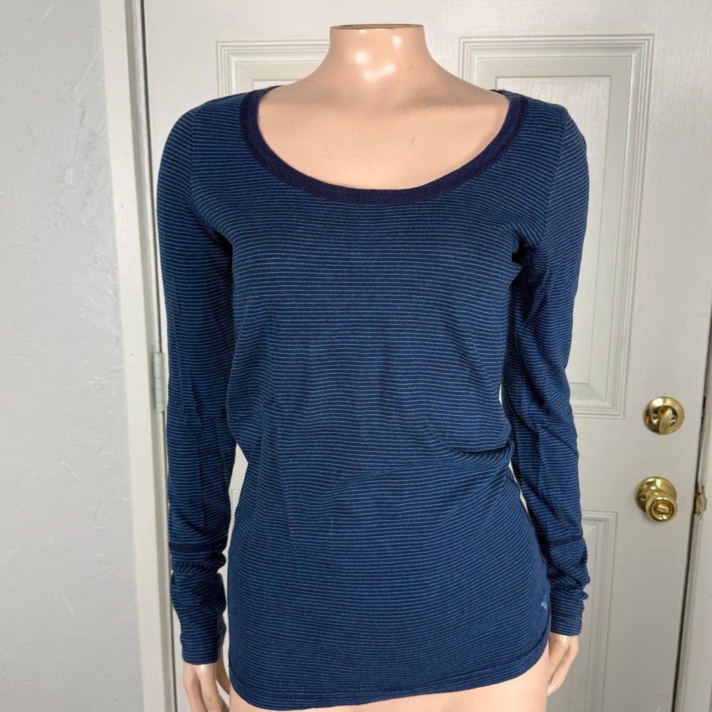 Vintage Y2K American eagle Women's Shirt Medium Cotton Long sleeve Scoop neck B4